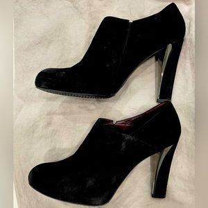 Stuart Weitzman black suede heels